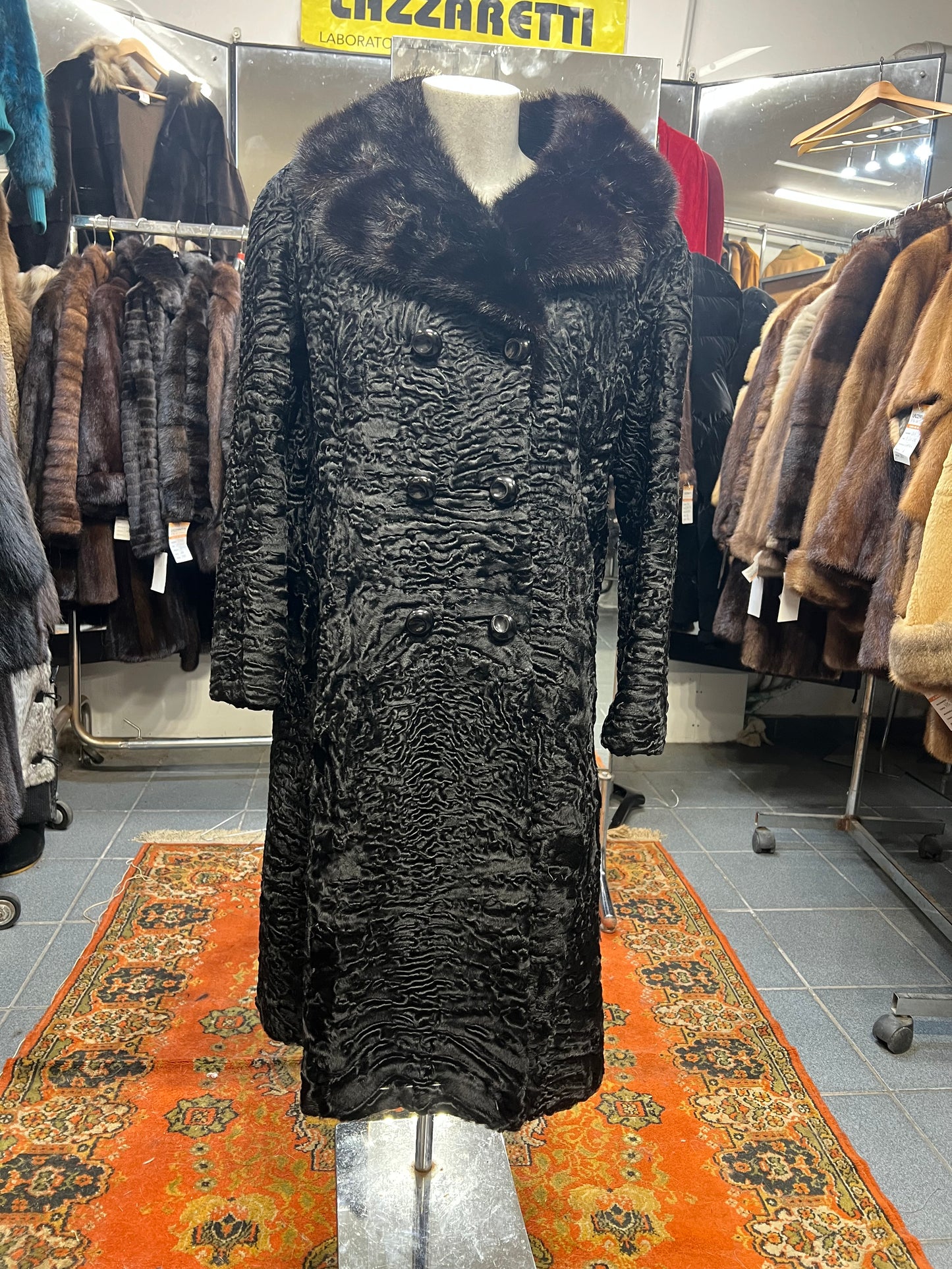 Manteau de fourrure Astrakan(persan)