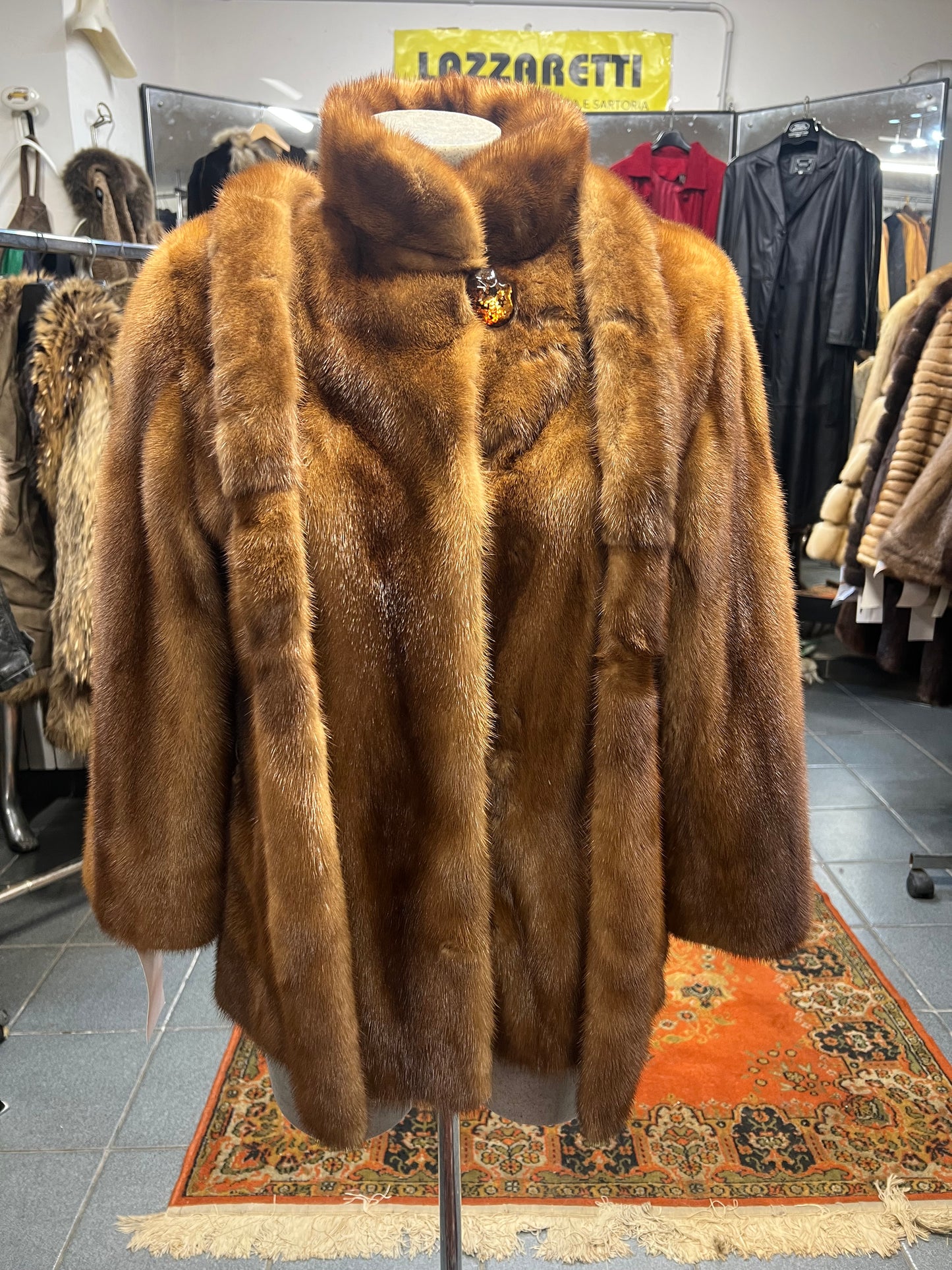 Cape en fourrure de vison 2535