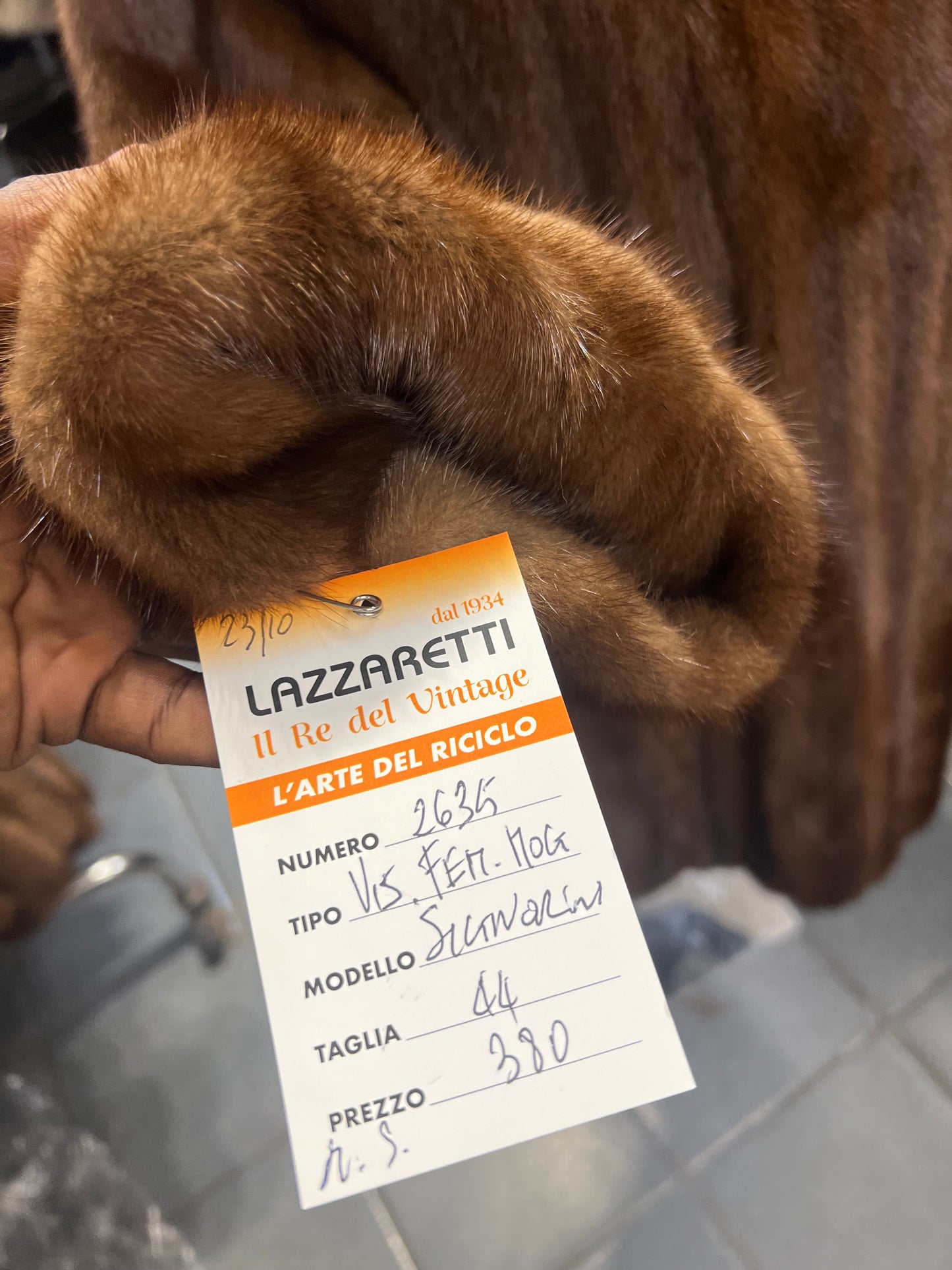 Manteau en fourrure de vison marron chocolat