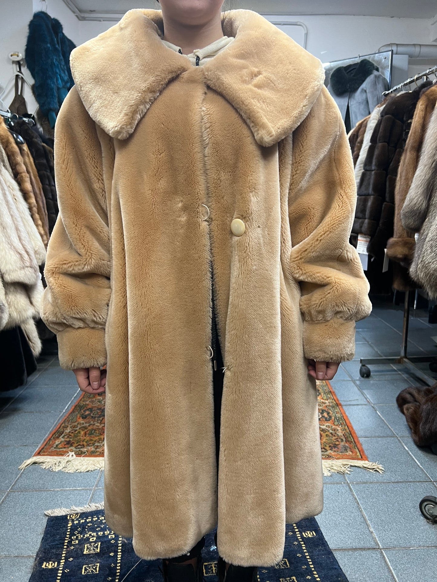 Manteau en fourrure écologique