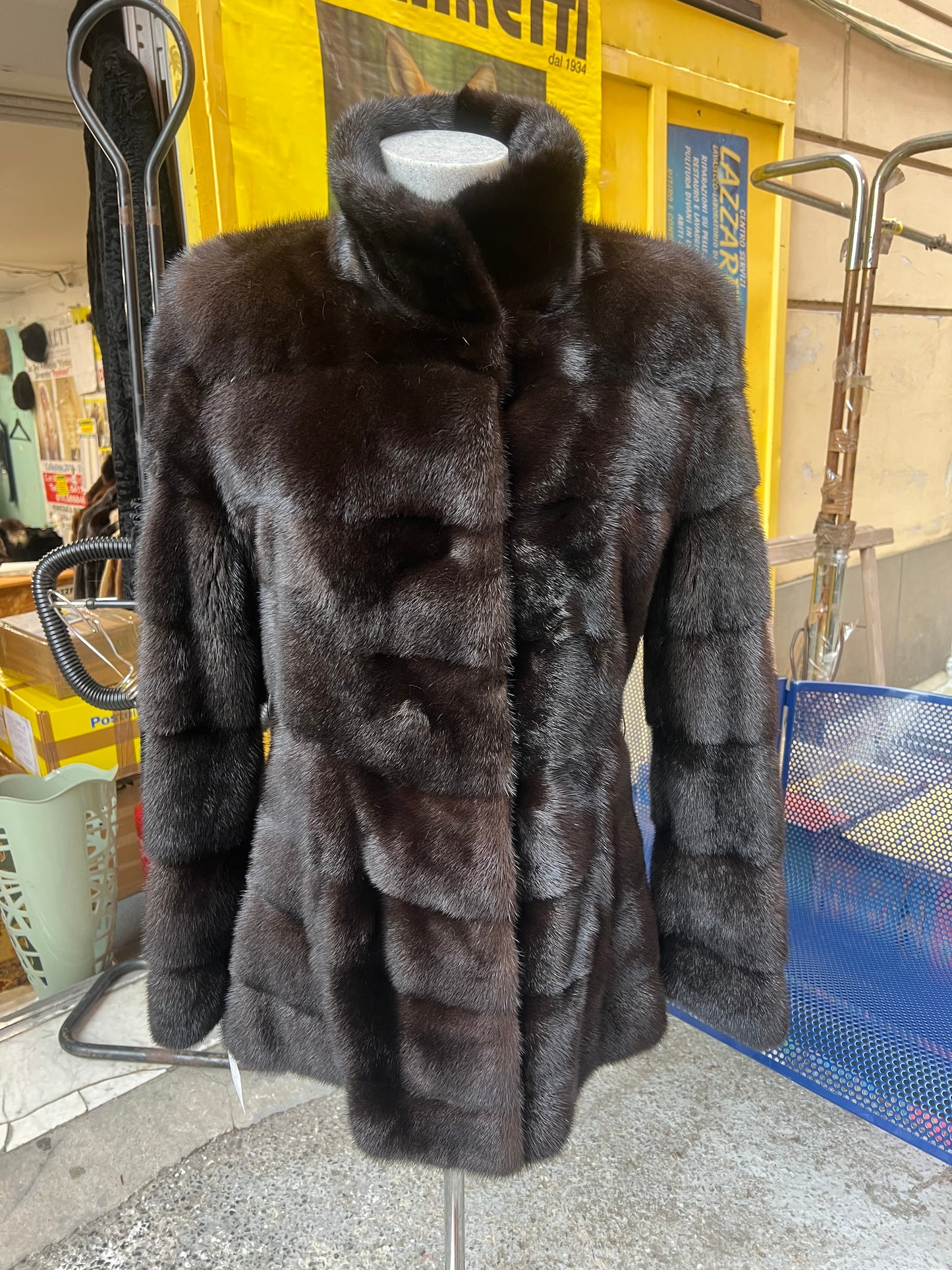 Manteau de vison foncé 2583