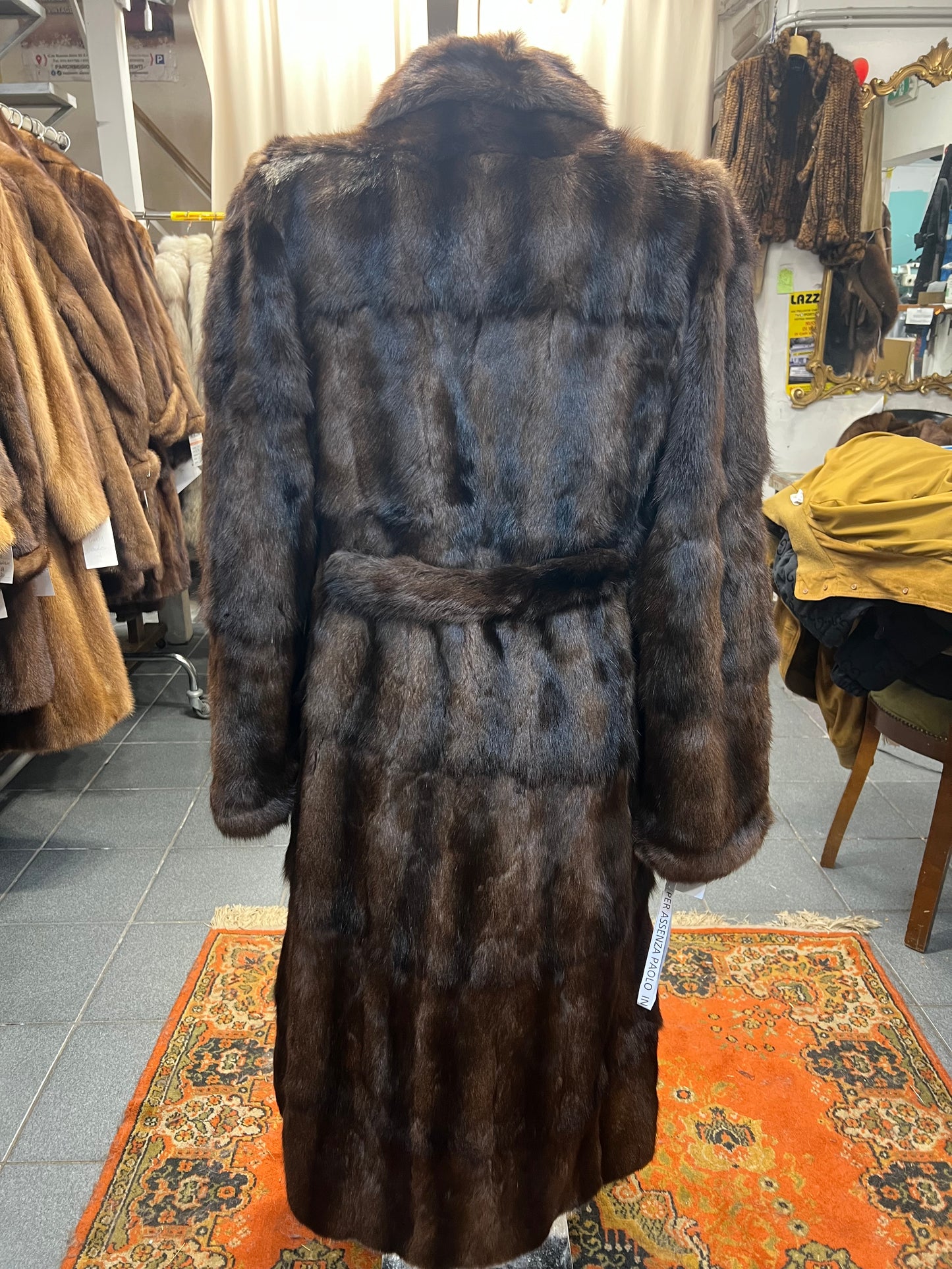 Manteau en fourrure petit-gris 2713