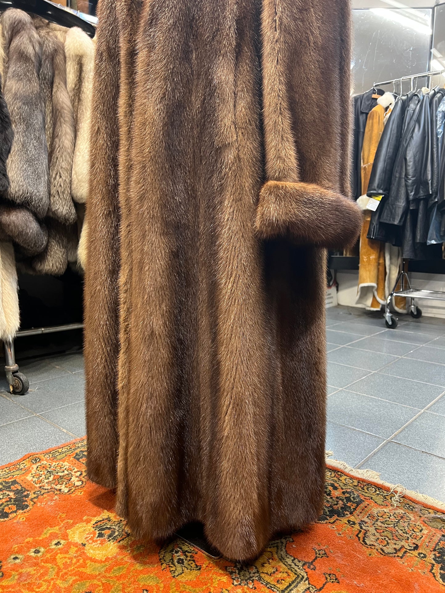 Manteau en fourrure de vison 2702