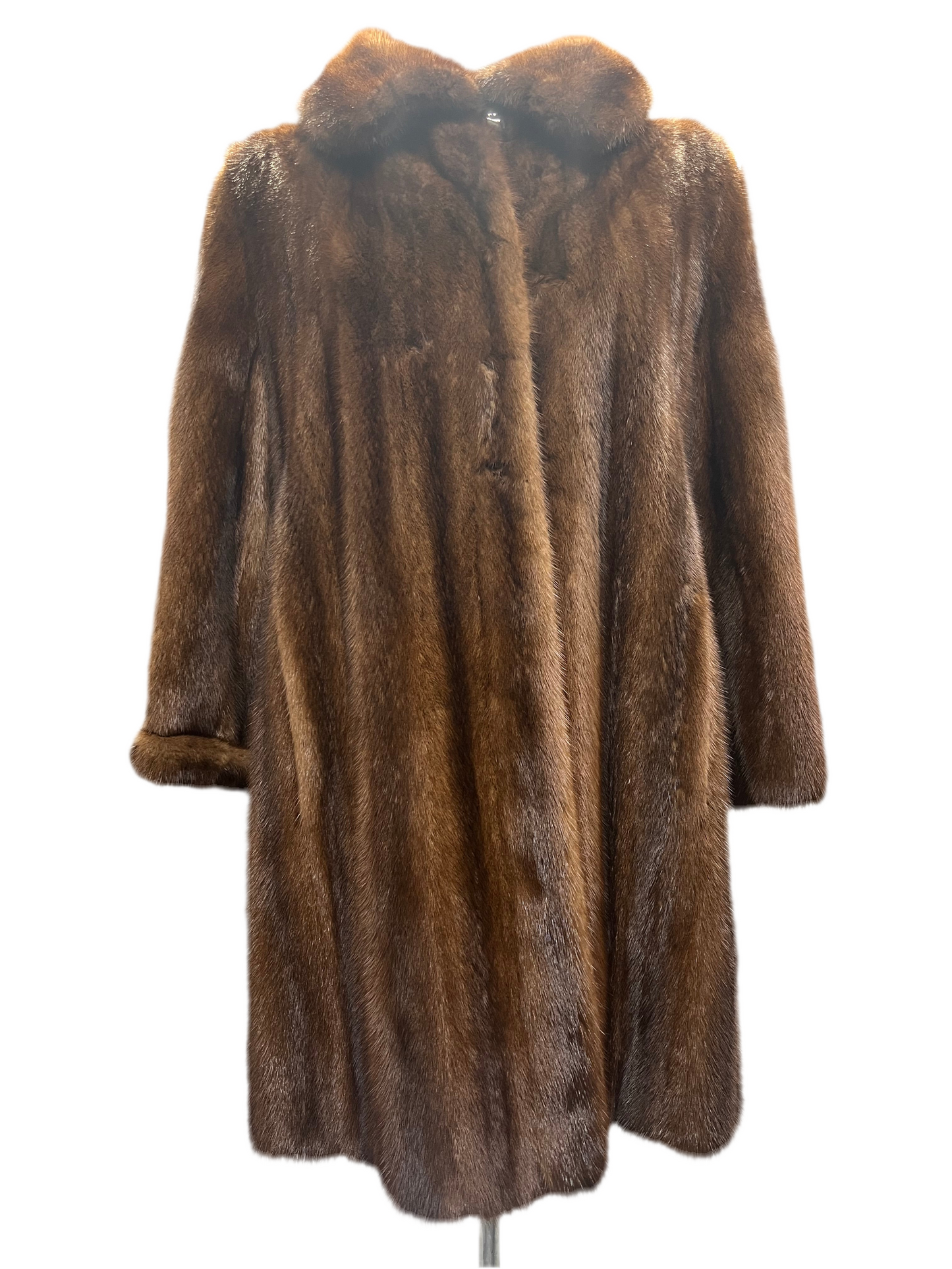 Manteau en fourrure de vison marron chocolat