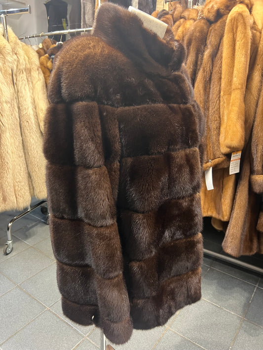 Cape en fourrure vison foncé