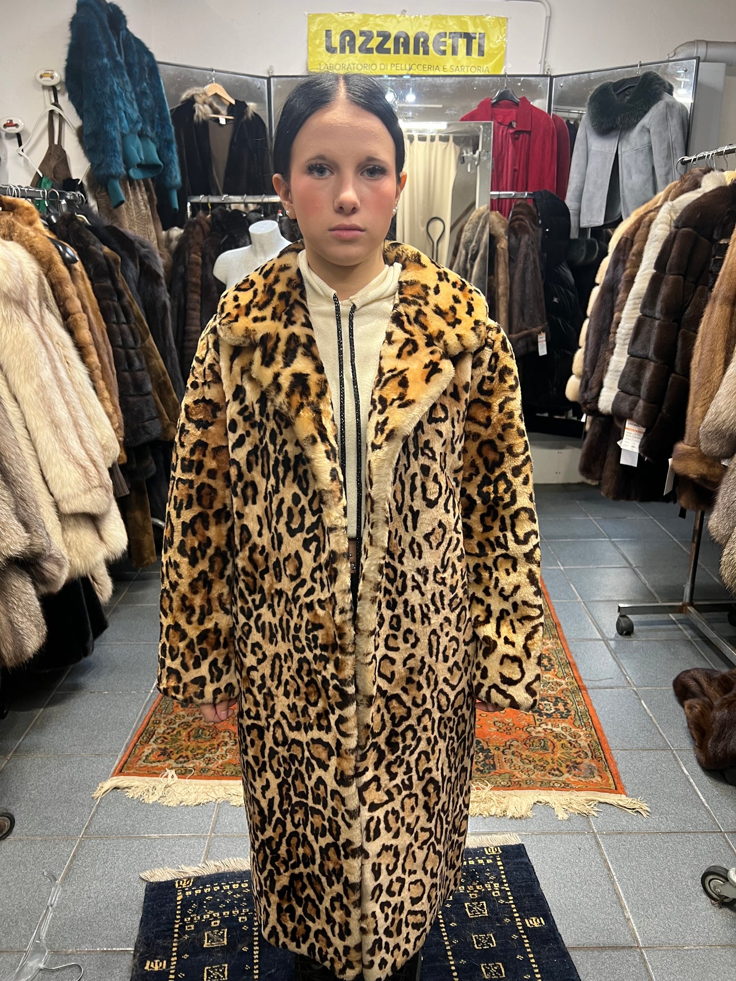 Léopard en fourrure écologique