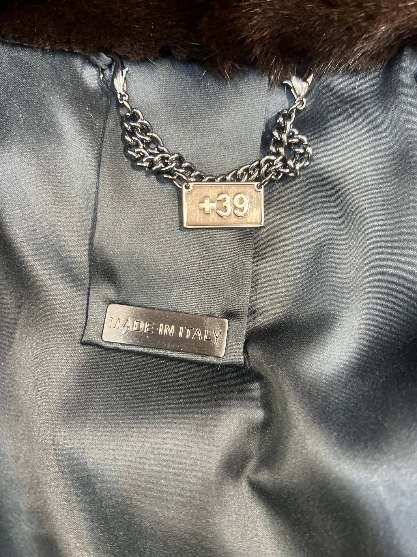 Manteau de vison foncé 2583