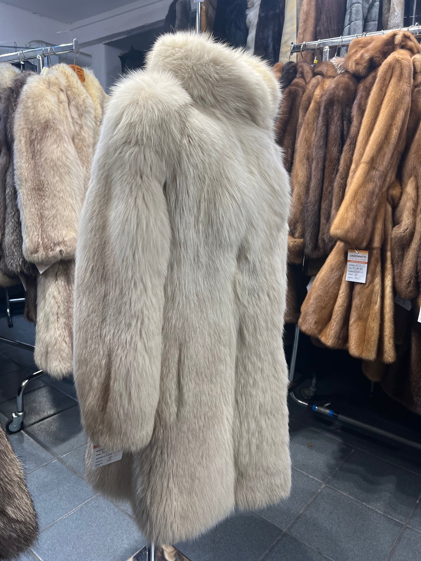 Manteau en fourrure de Renard 2602