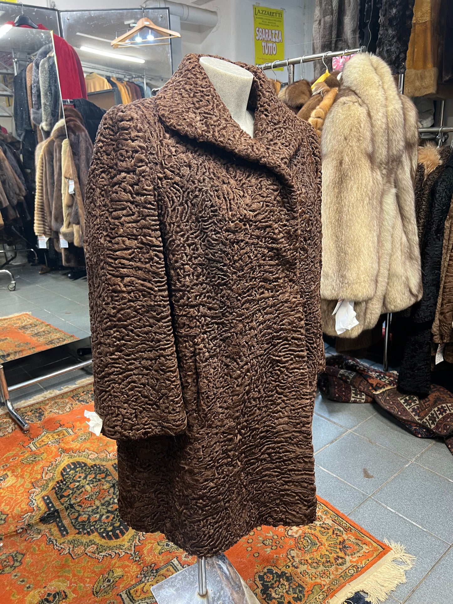 Manteau en fourrure Persan ( astrakan)