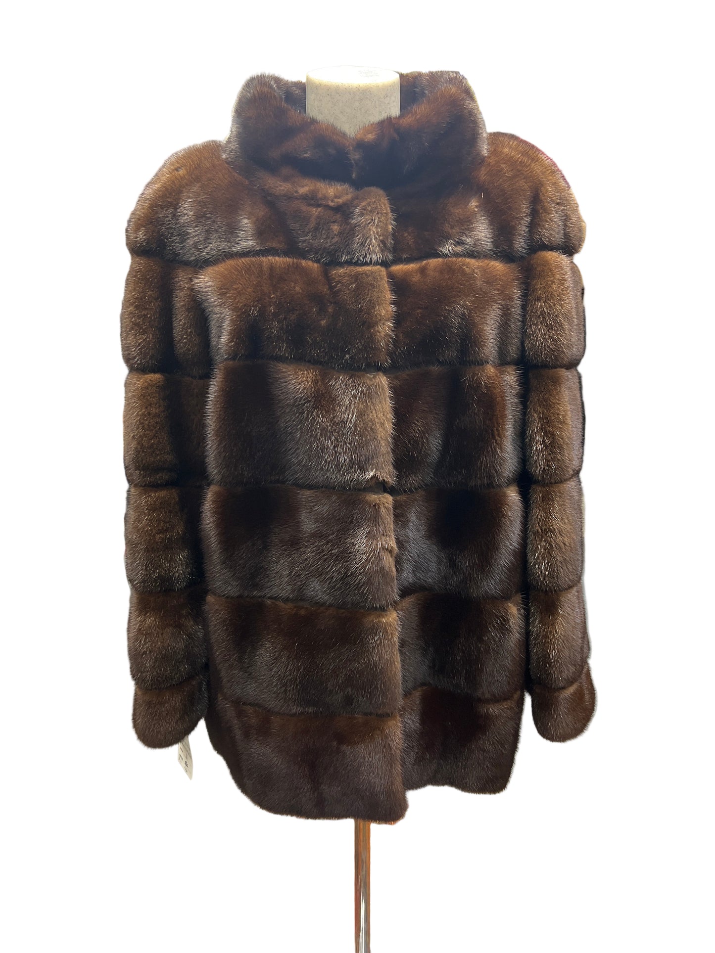 Manteau en fourrure de vison foncée 2636