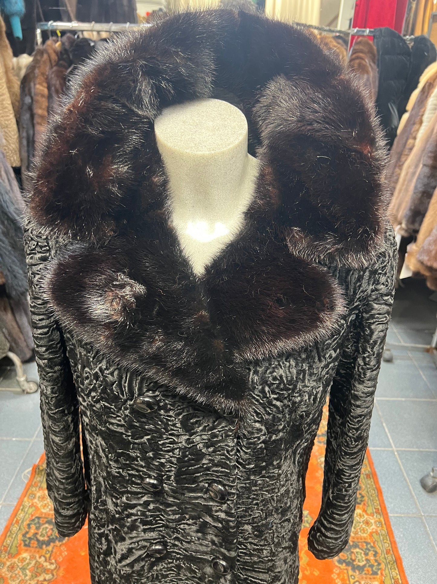 Manteau de fourrure Astrakan(persan)