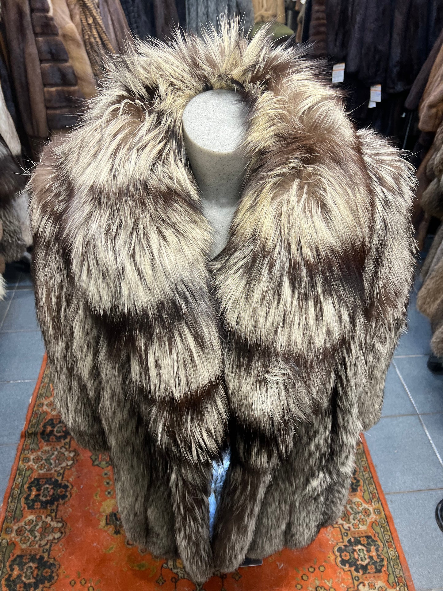 Manteau en fourrure de renard argenté 2773