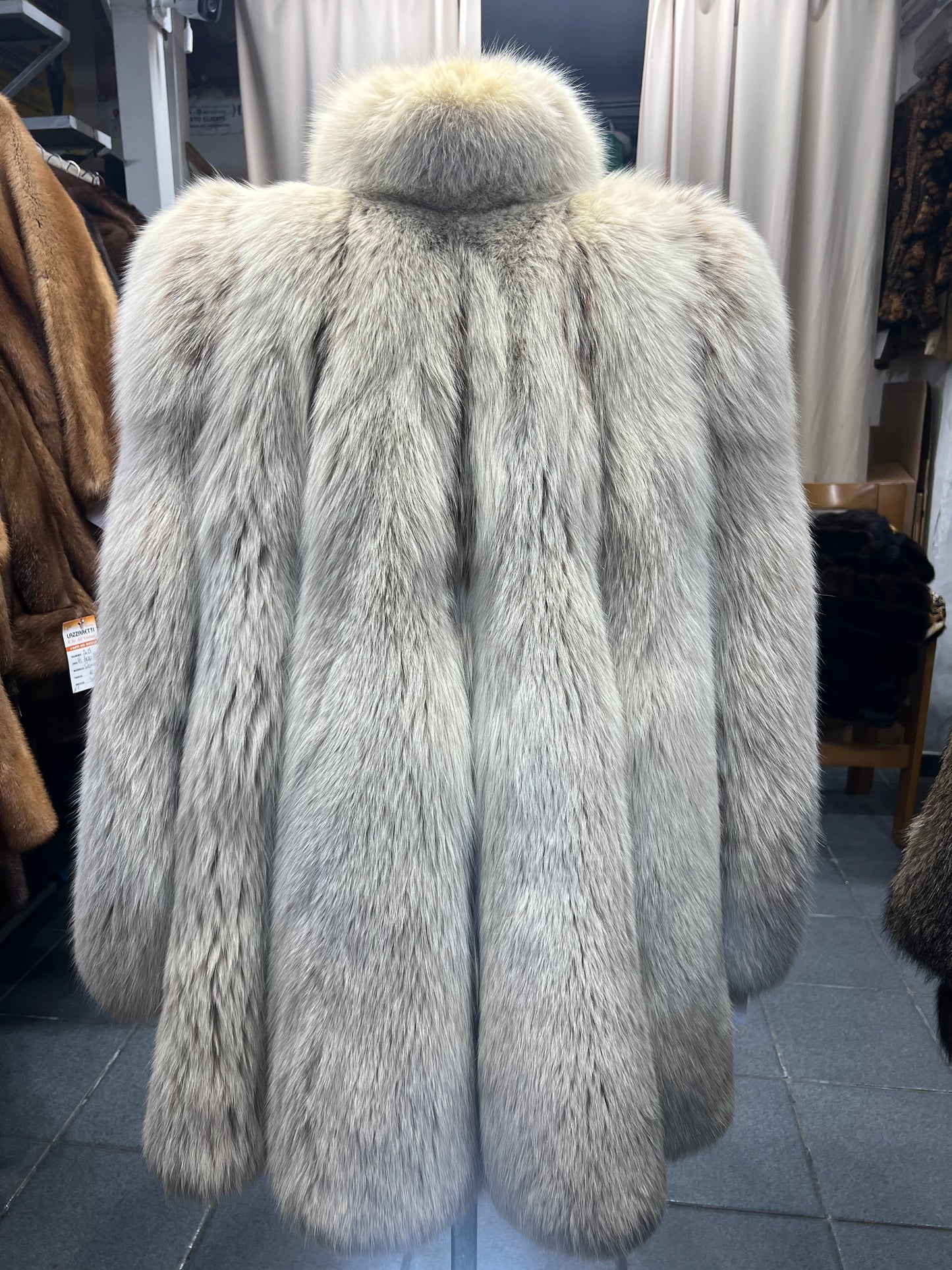 Manteau de renard lynché 2607