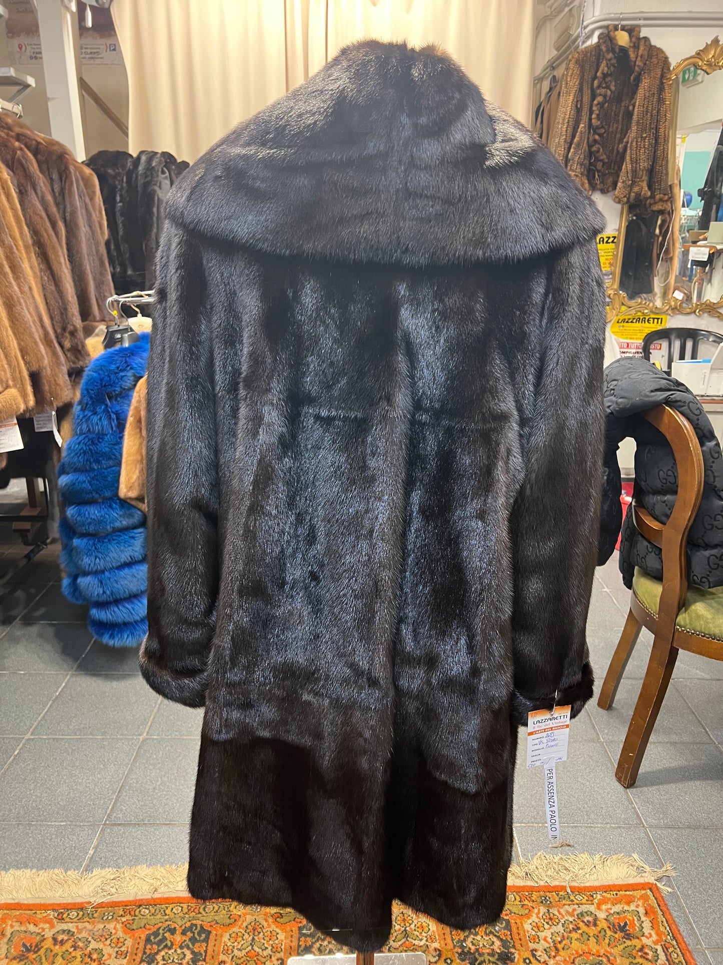 Manteau en fourrure vison foncé 2689