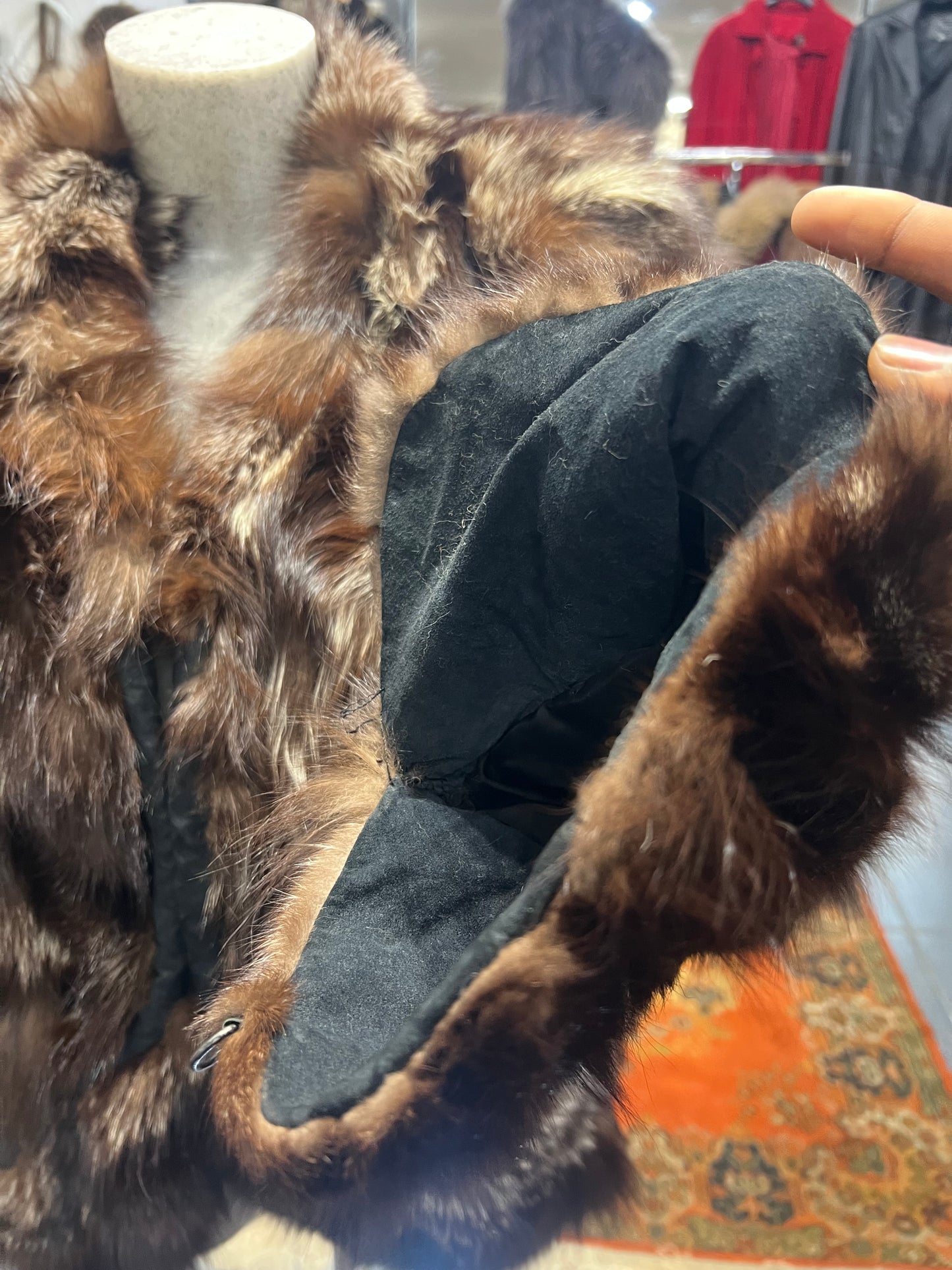 Cape en fourrure de renard