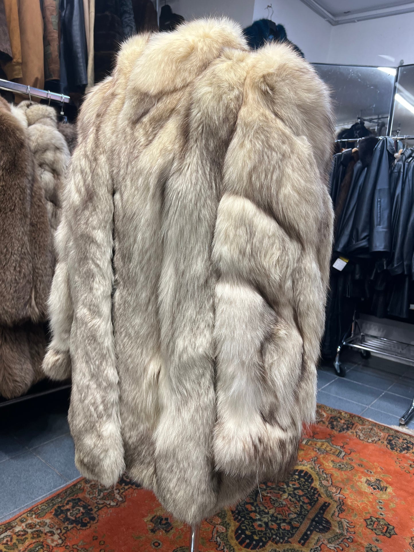 Manteauen fourrure de renard