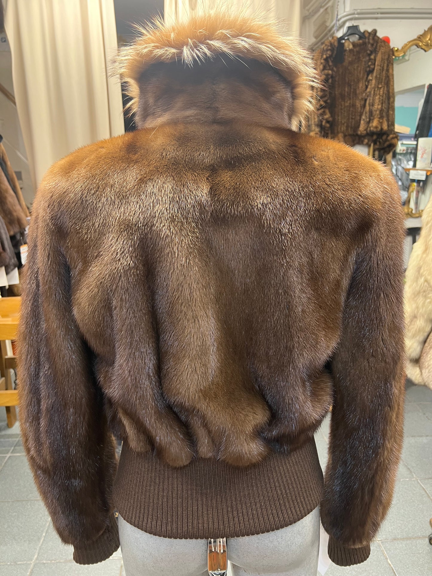 Cape en fourrure de vison