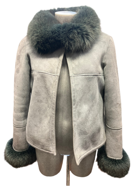 Cape du col et poignée en fourrure