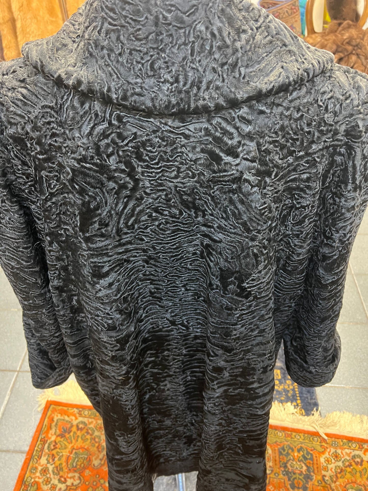 Manteau en fourrure astrakan