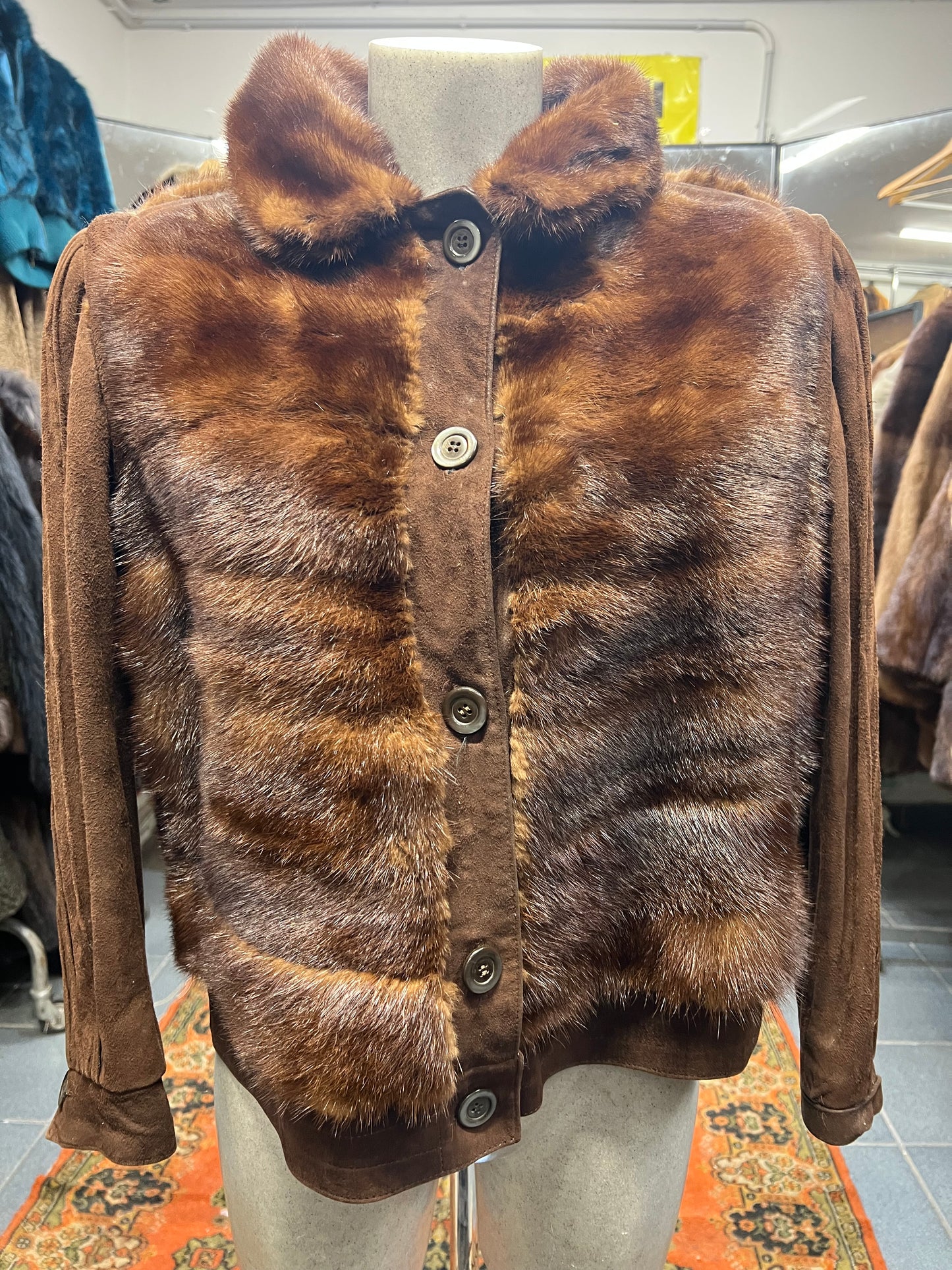 Cape en fourrure de vison