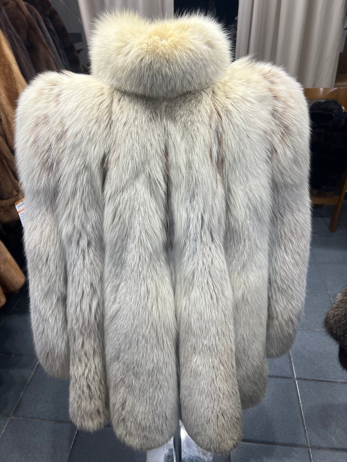 Manteau de renard lynché 2607