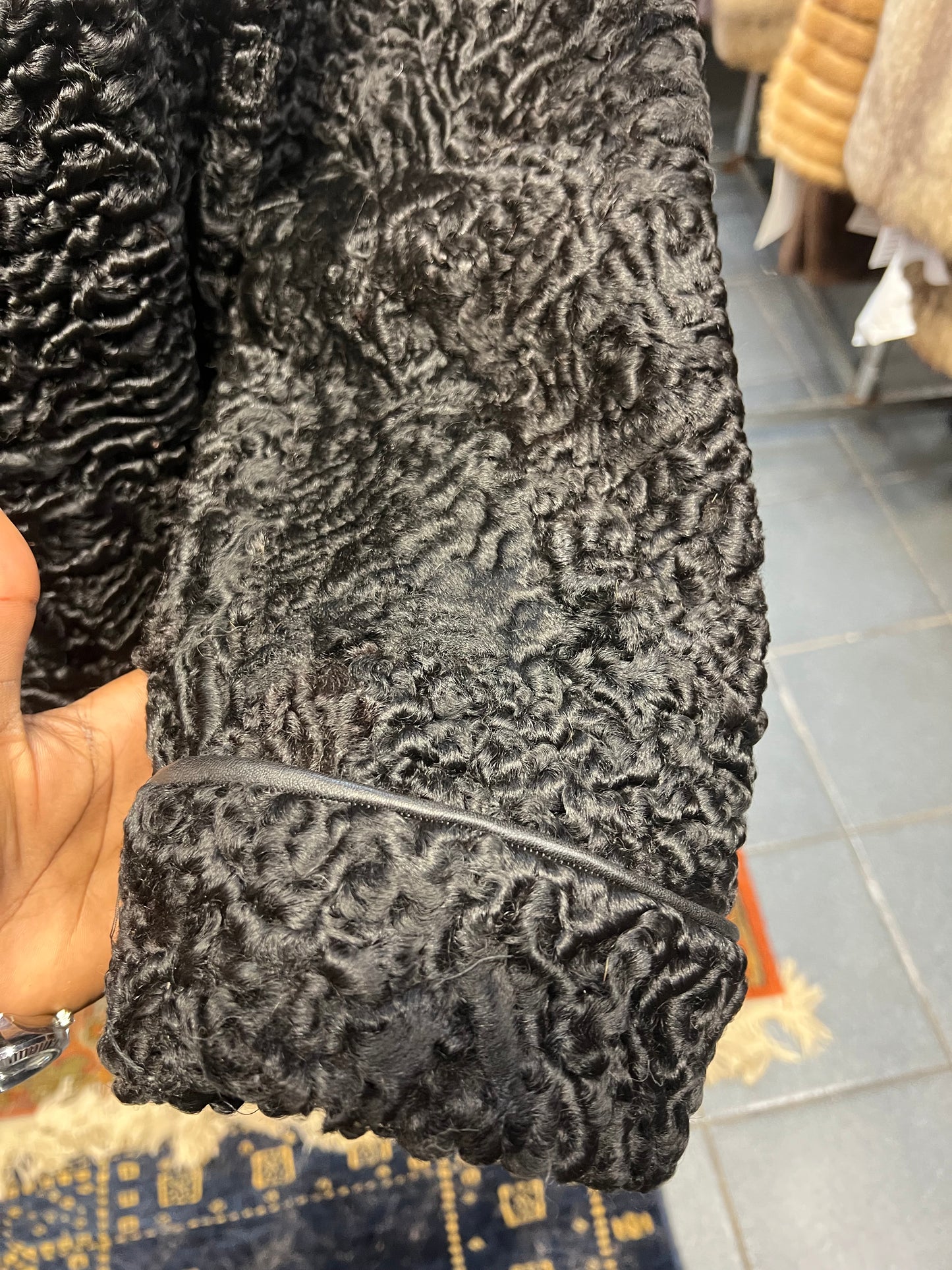 Manteau astrakan ( Persan)