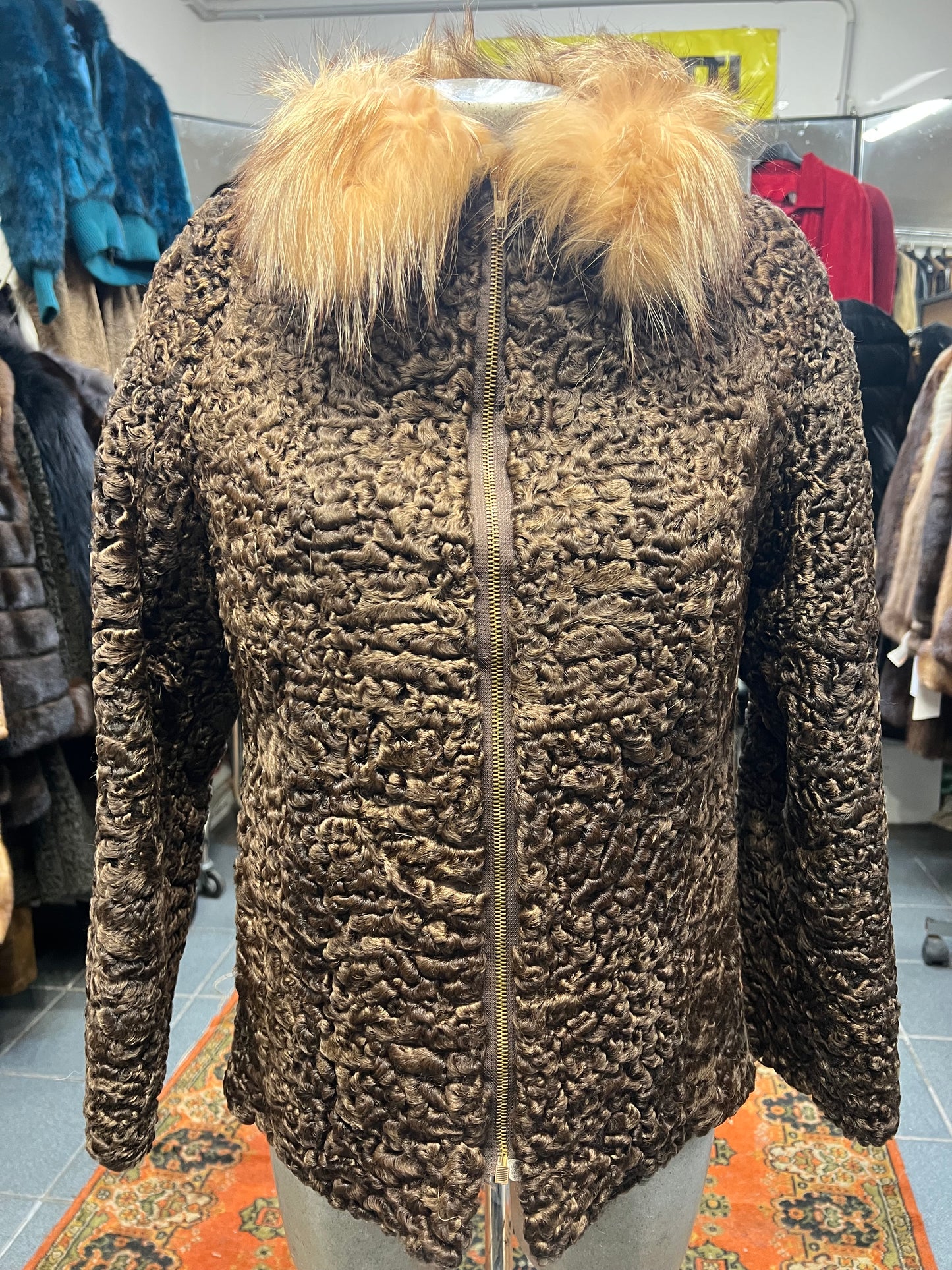 Cape Persan ( astrakan)